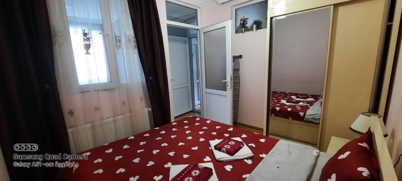 Apart-Otel Nino Borjomi Exteriör bild
